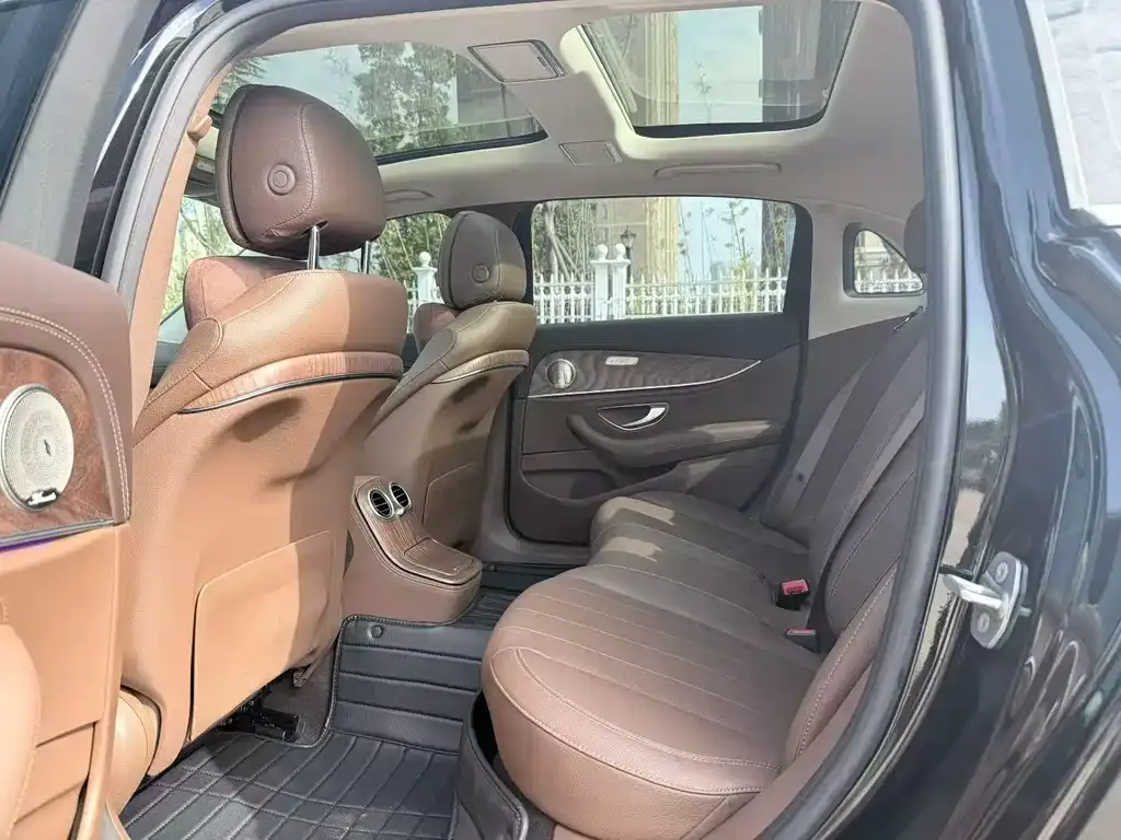 Mercedes-Benz E-Class 2023 из CN, фото 8