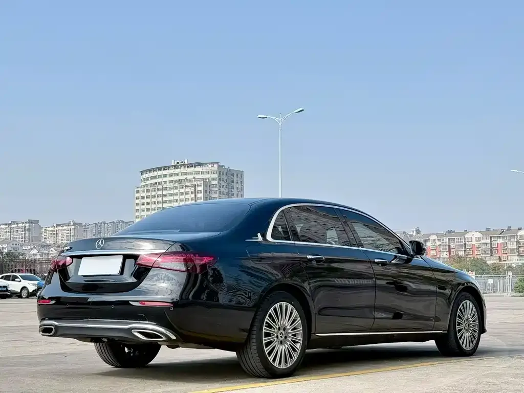 Mercedes-Benz E-Class 2023 из CN, фото 3