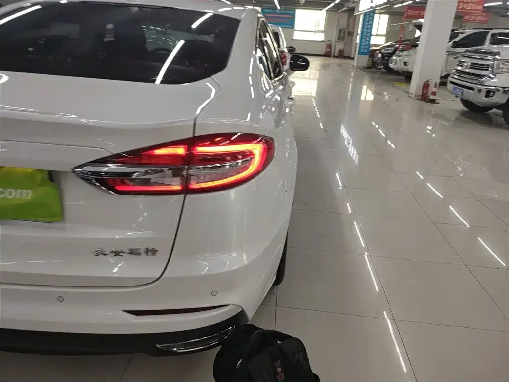 Ford Mondeo 2022 из CN, фото 7