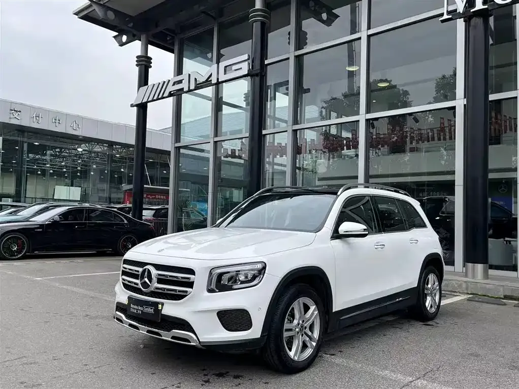 Mercedes-Benz GLB — фото 10