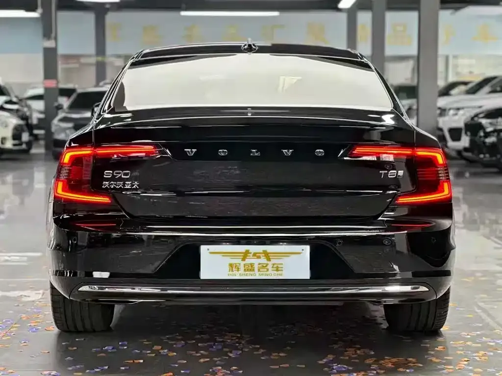 Volvo S90 PHEV 2024 из CN, фото 7
