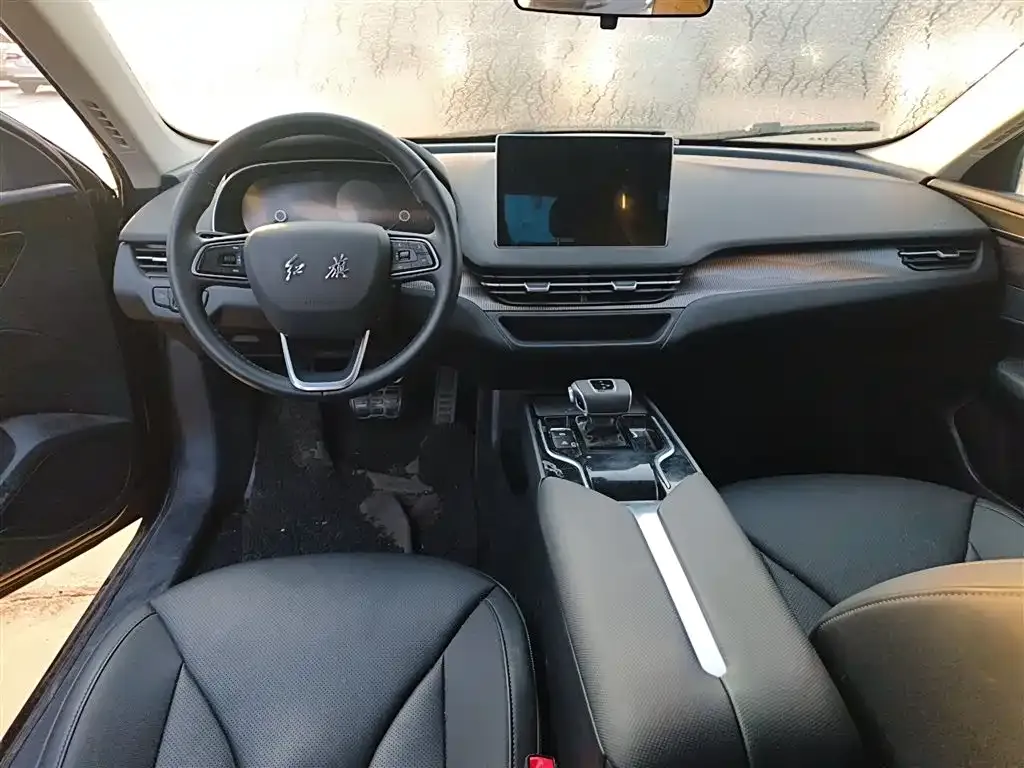 Hongqi E-QM5 2024 из CN, фото 3