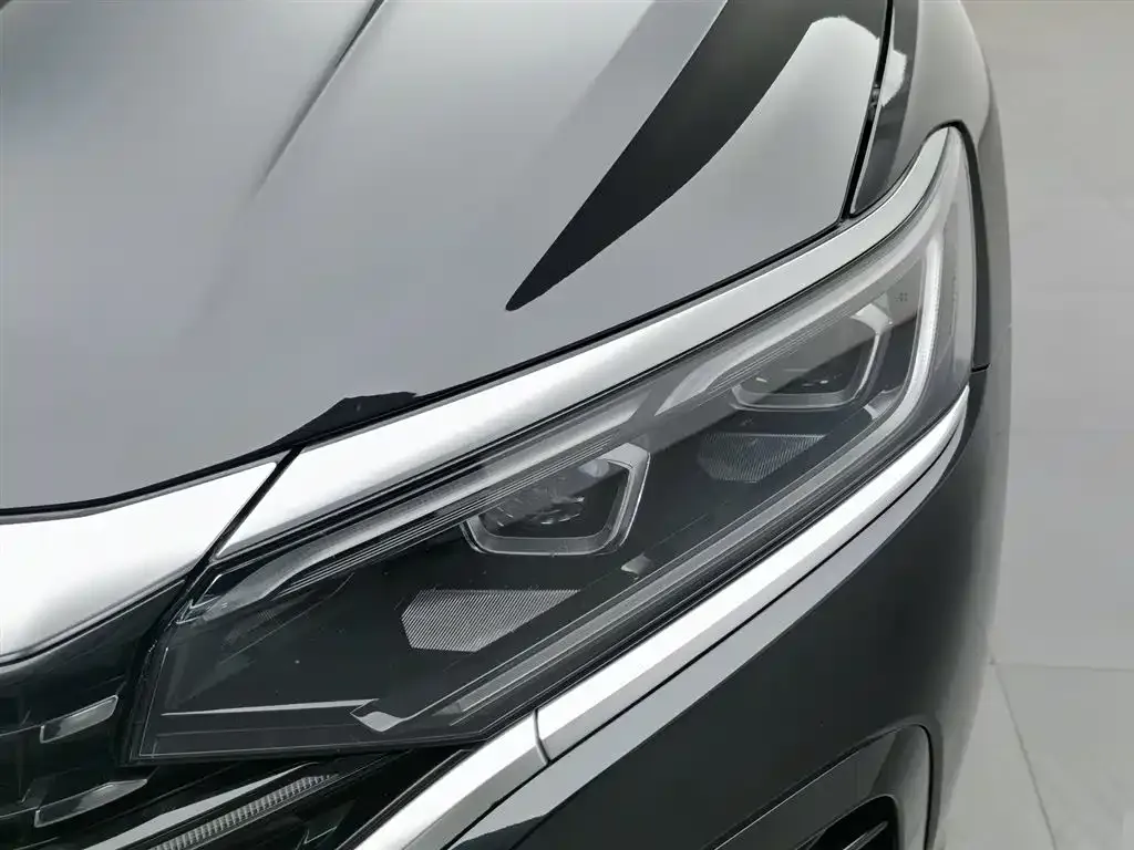 Volkswagen Passat 2024 из CN, фото 7