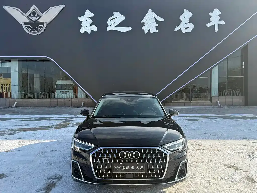 Audi A8 2023 из CN, фото 10