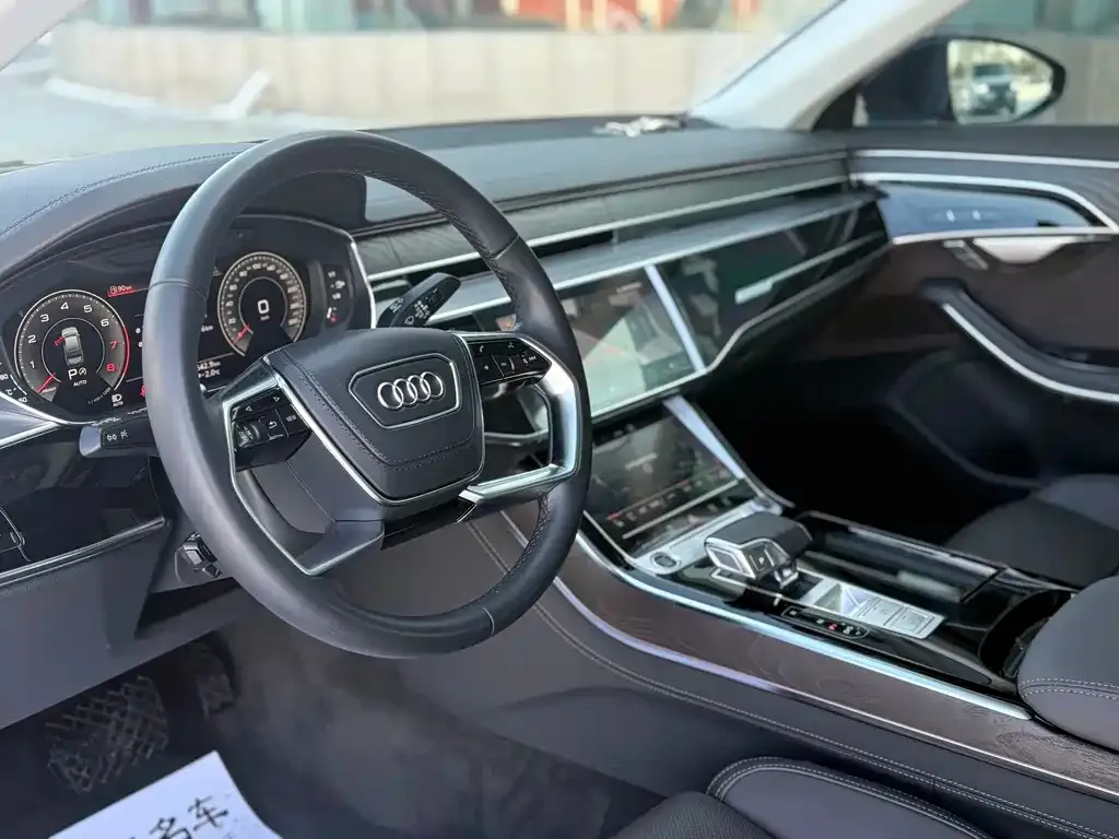 Audi A8 2023 из CN, фото 4