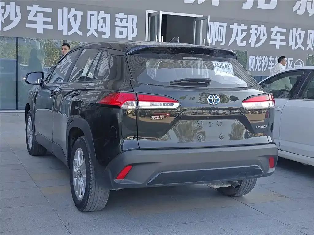 Toyota Corolla Cross 2023 из CN, фото 10