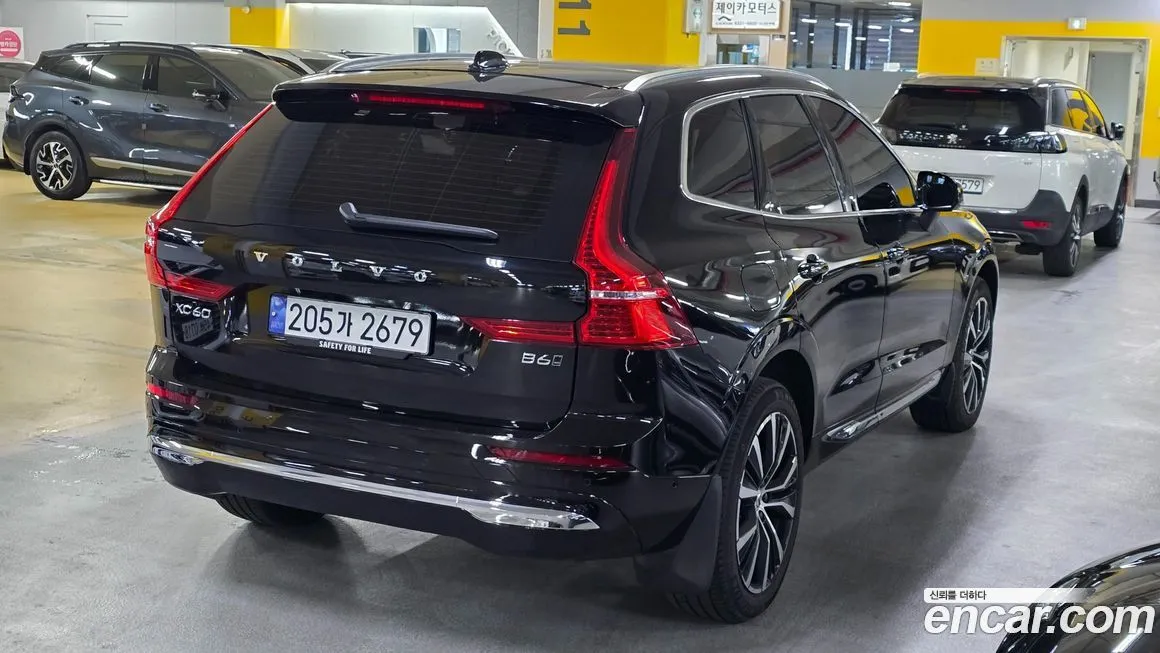 Volvo XC60 — фото 3