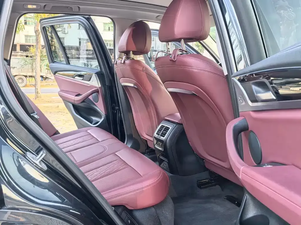BMW iX3 2024 из CN, фото 4