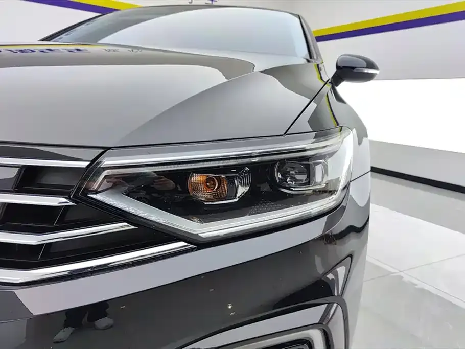 Volkswagen Magotan GTE PHEV 2023 из CN, фото 5