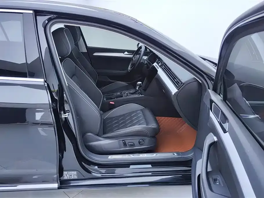 Volkswagen Magotan GTE PHEV 2023 из CN, фото 8