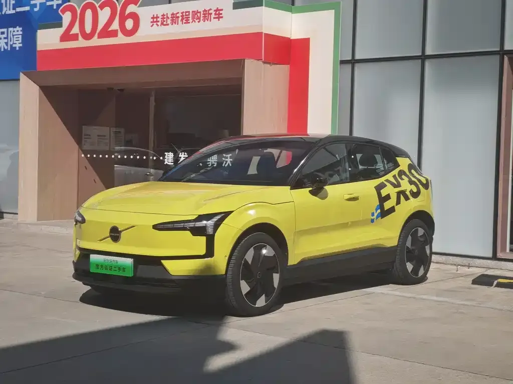 Volvo EX30 2024 из CN, фото 1