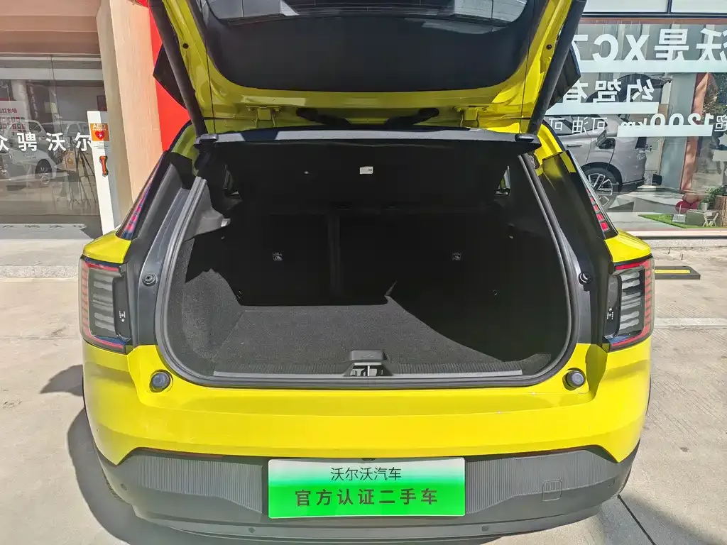 Volvo EX30 2024 из CN, фото 9