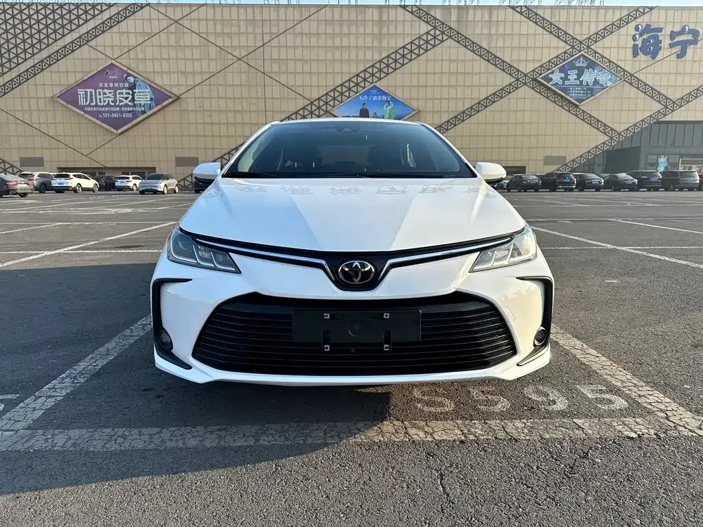 Toyota Corolla 2022 из CN, фото 2