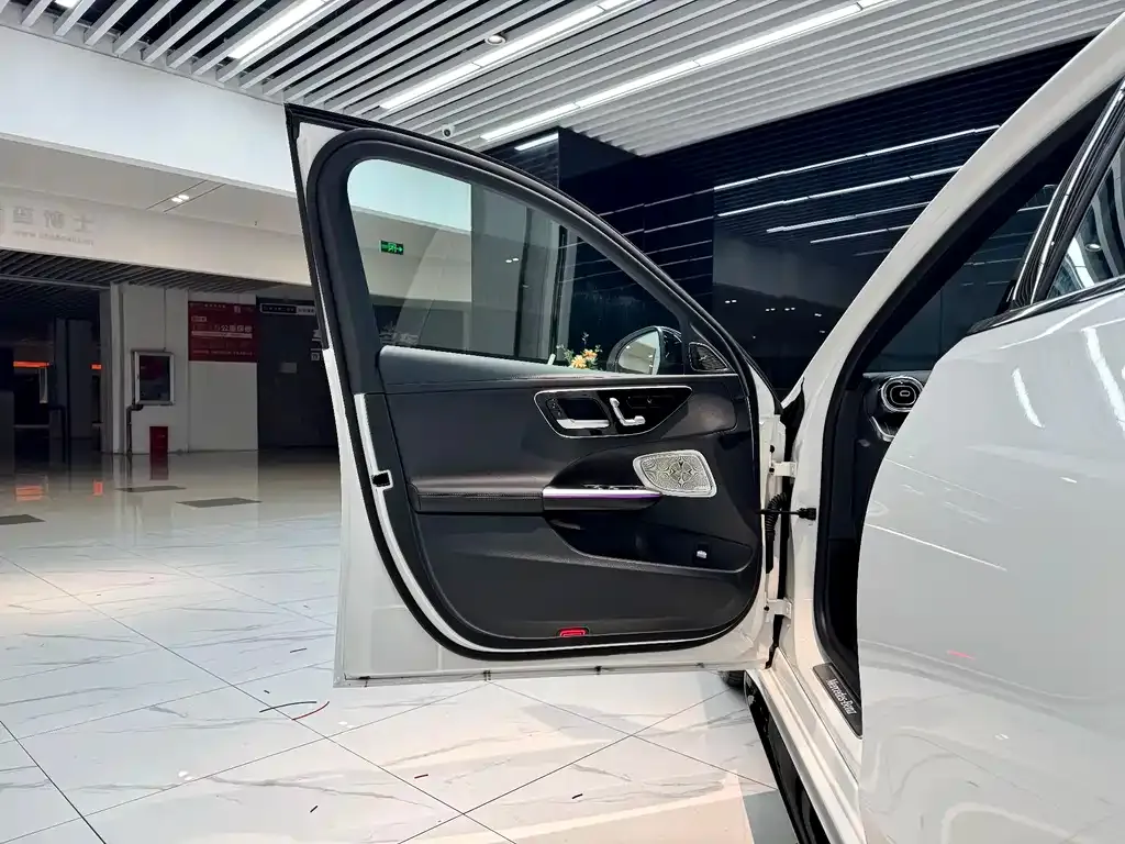 Mercedes-Benz C-Class 2024 из CN, фото 9