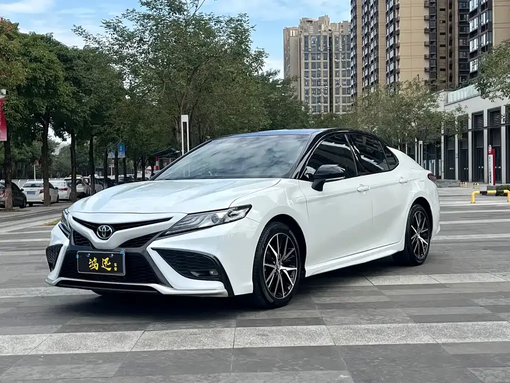 Toyota Camry 2021 из CN, фото 1
