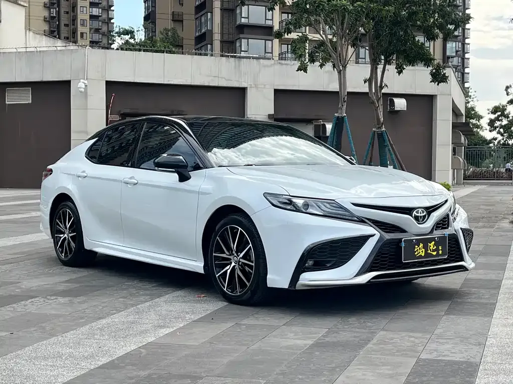 Toyota Camry 2021 из CN, фото 3