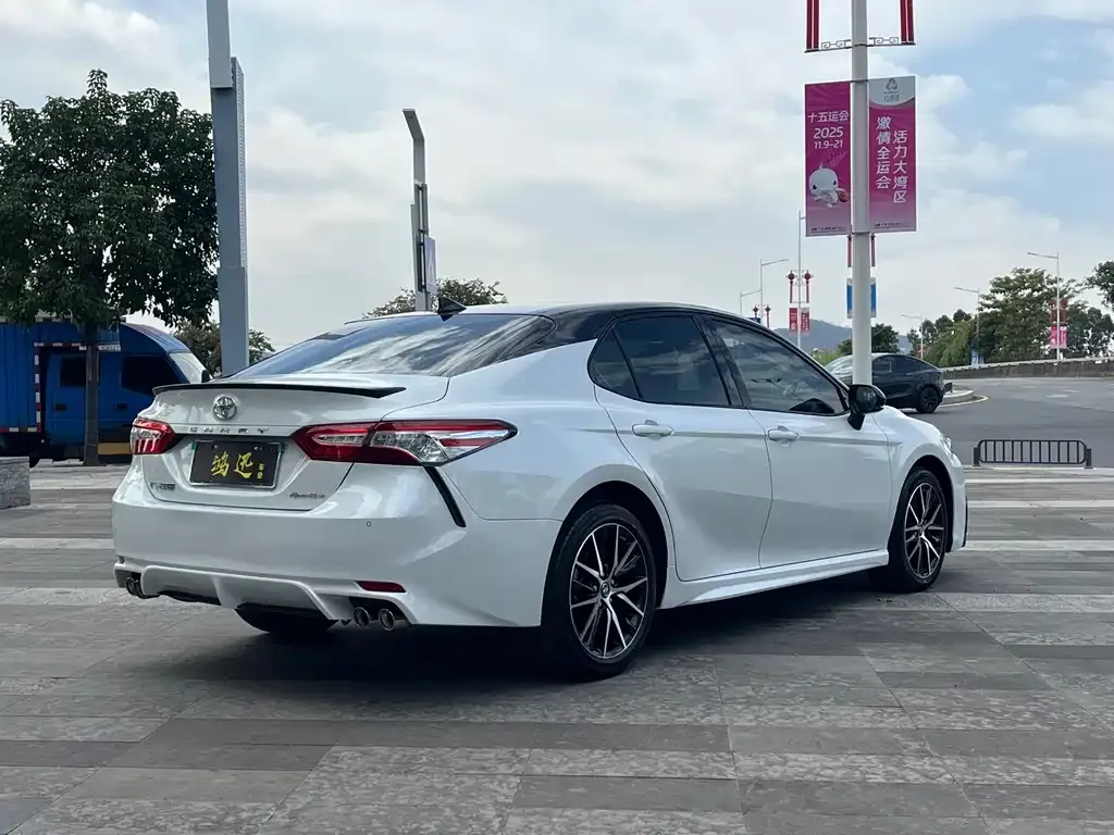Toyota Camry 2021 из CN, фото 5