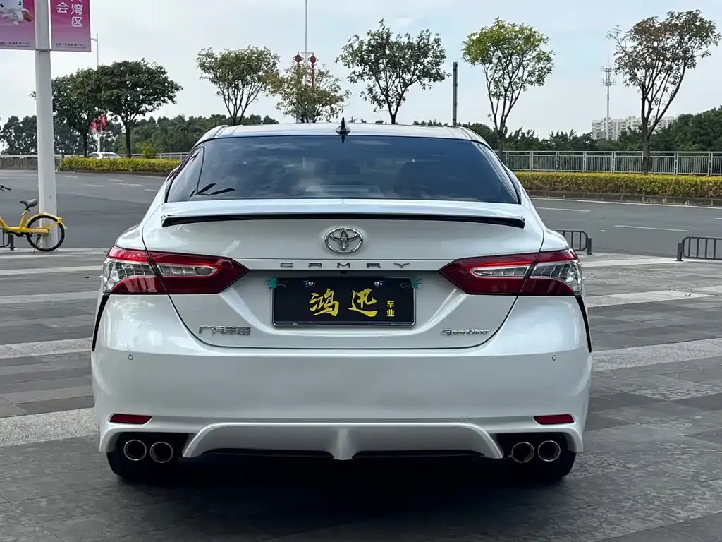 Toyota Camry 2021 из CN, фото 6
