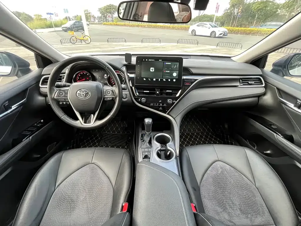 Toyota Camry 2021 из CN, фото 9