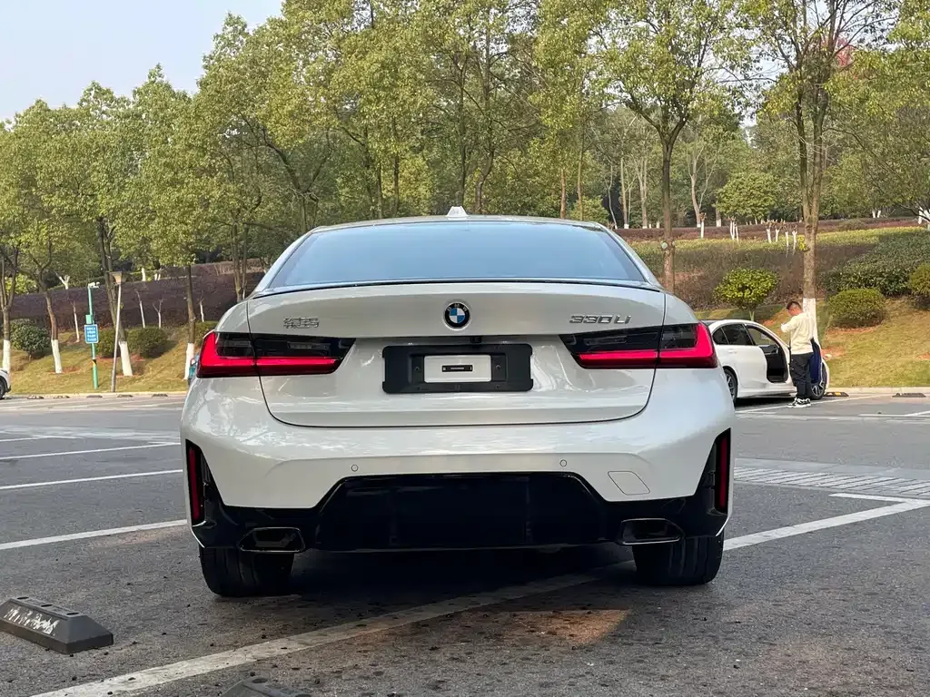 BMW 3 Series 2025 из CN, фото 10
