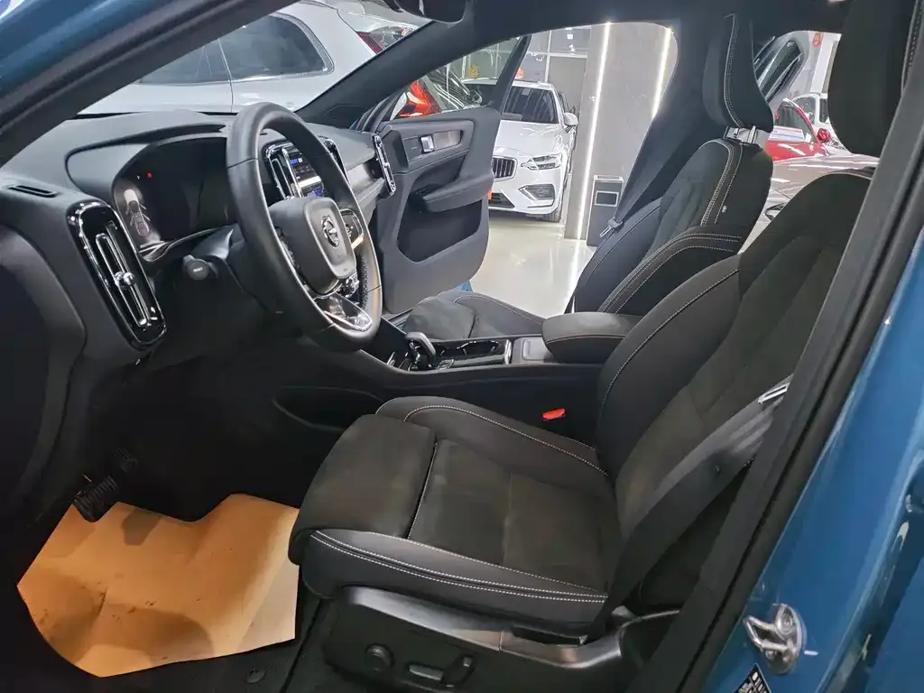 Volvo C40 2022 из CN, фото 6