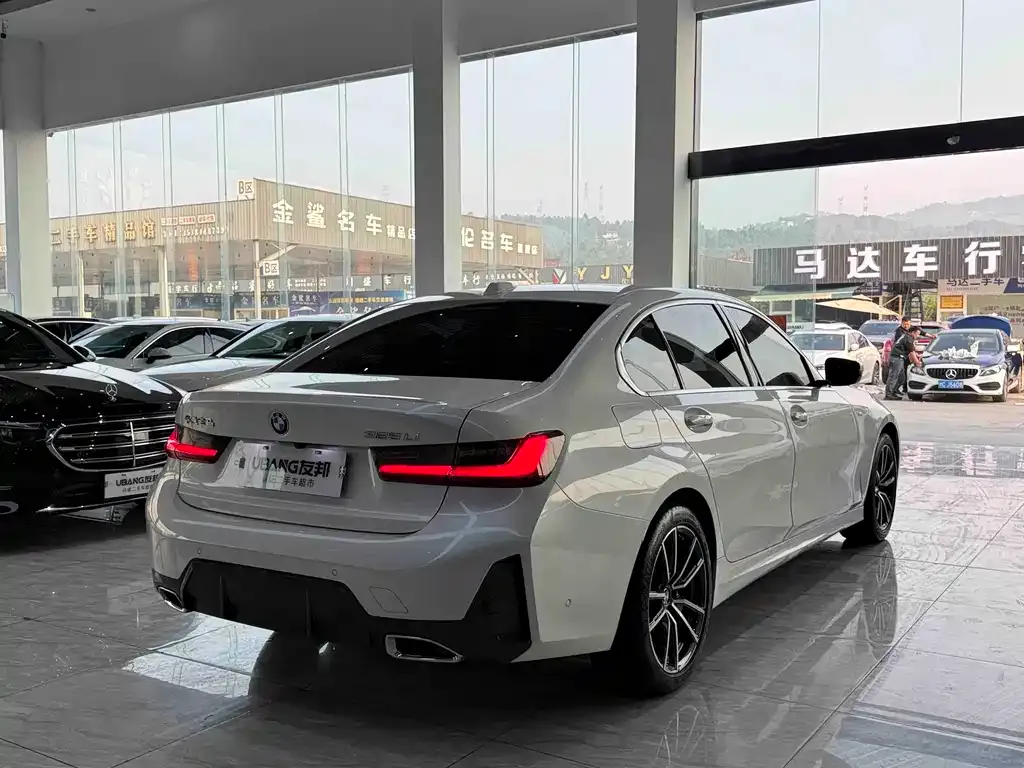 BMW 3 Series 2023 из CN, фото 2