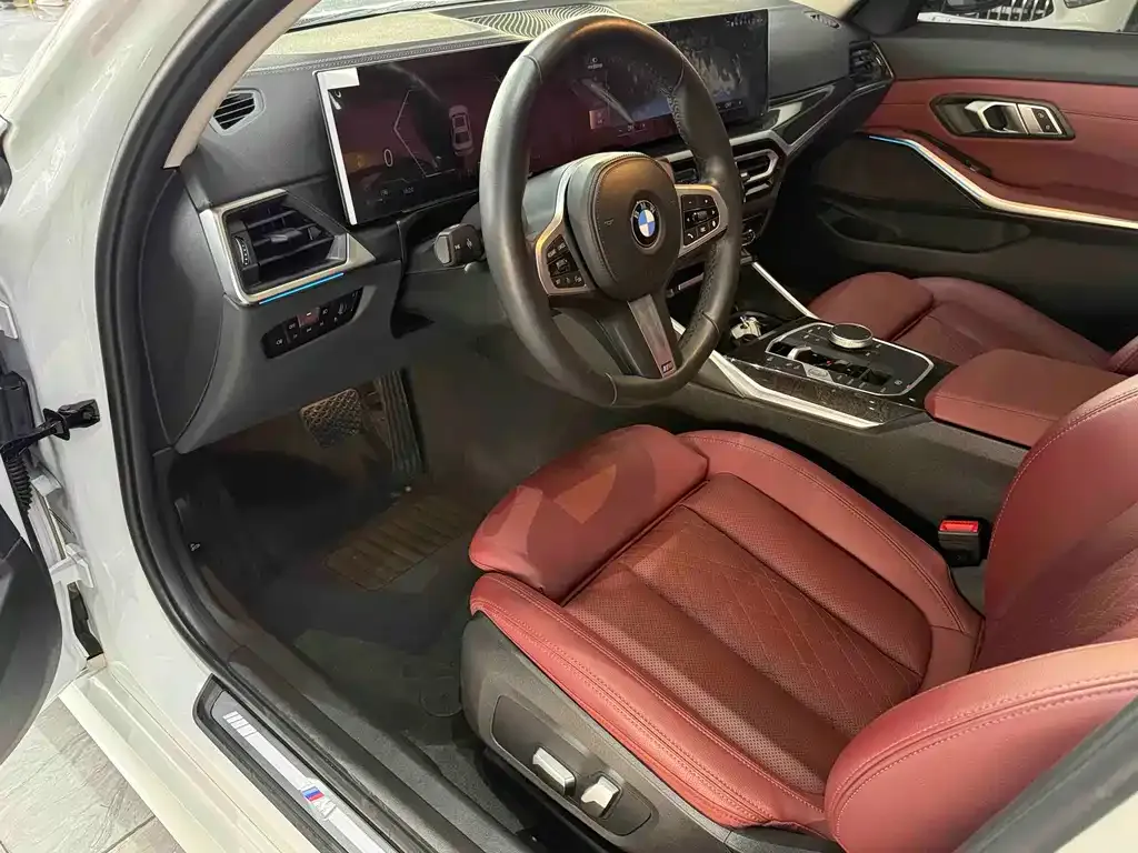 BMW 3 Series 2023 из CN, фото 5