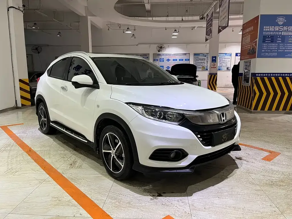 Honda Vezel 2021 из CN, фото 10