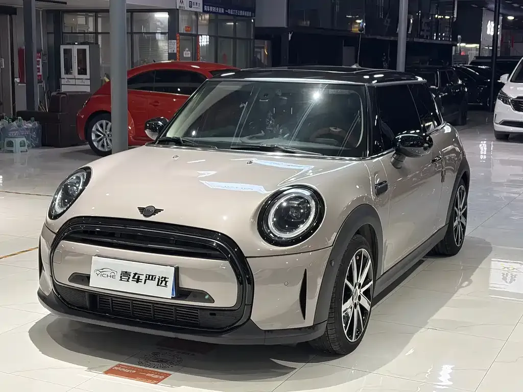 MINI Cooper (3-door) — фото 1