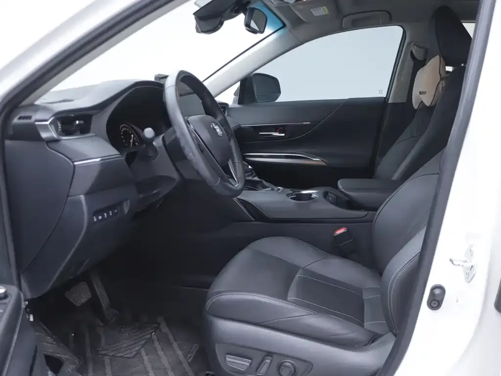 Toyota Harrier 2023 из CN, фото 7