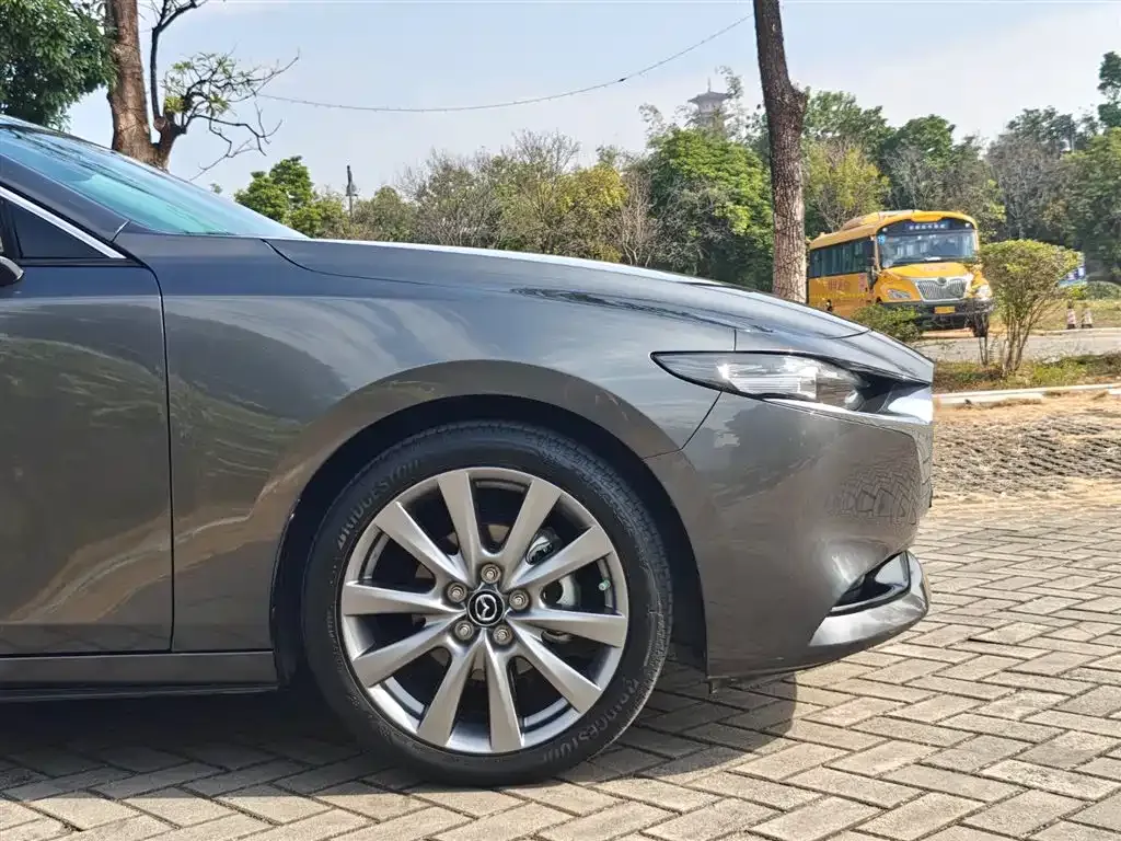 Mazda 3 Axela 2021 из CN, фото 2