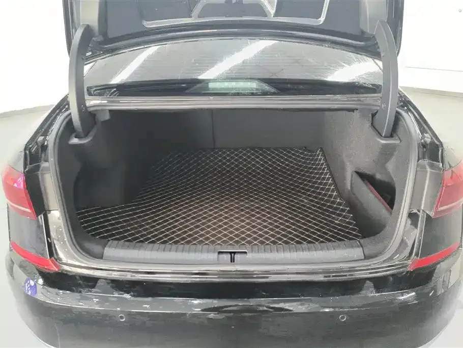 Volkswagen Passat 2024 из CN, фото 4