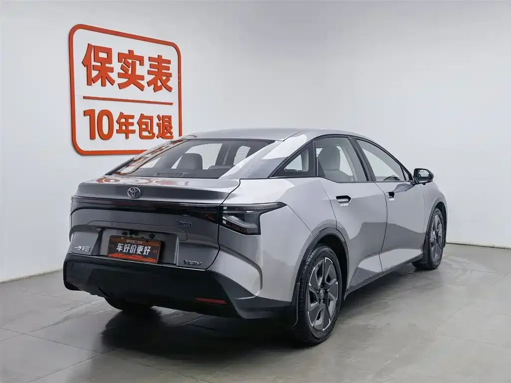 Toyota bZ3 2024 из CN, фото 3