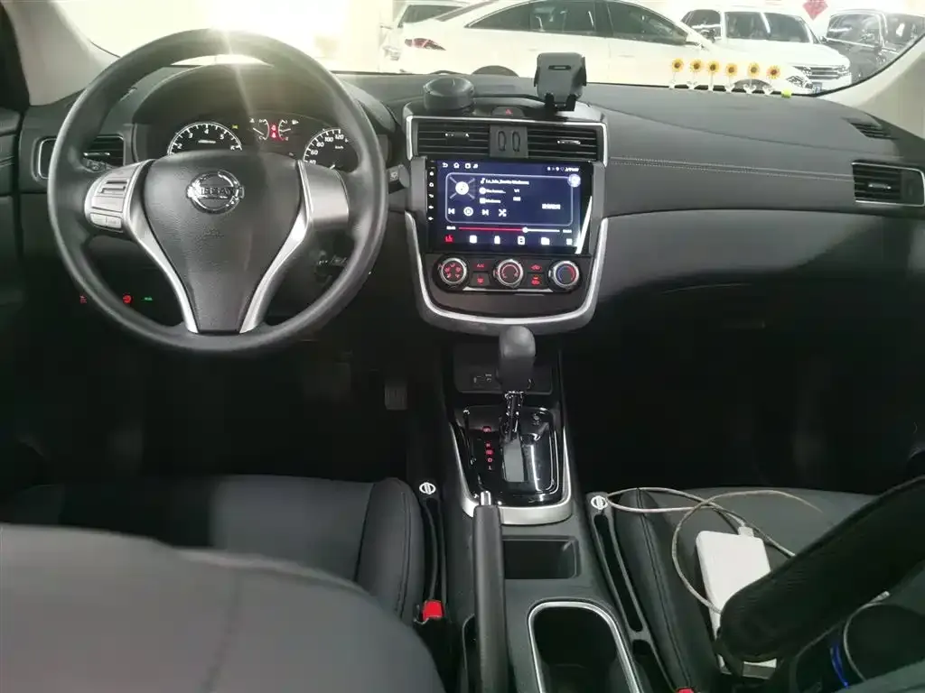 Nissan Tiida 2024 из CN, фото 10