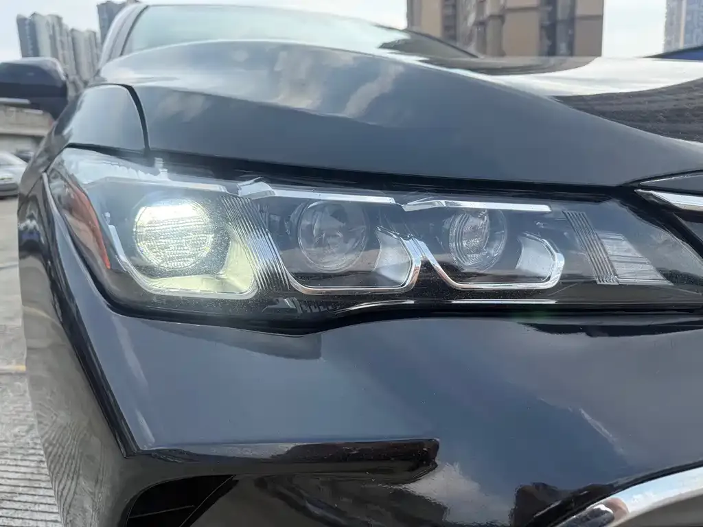 Toyota Avalon 2021 из CN, фото 4