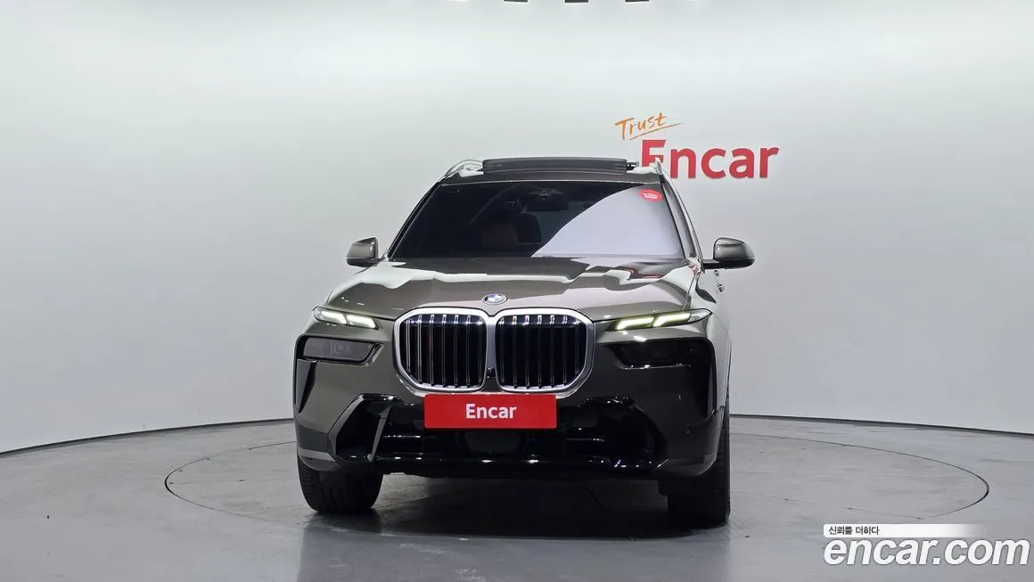 BMW X7 — фото 2