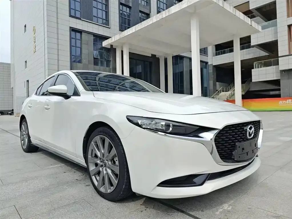 Mazda 3 Axela 2021 из CN, фото 3