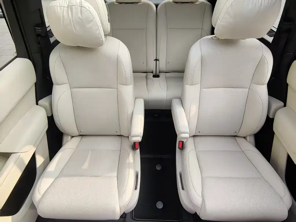 Li Auto L8 2023 из CN, фото 2