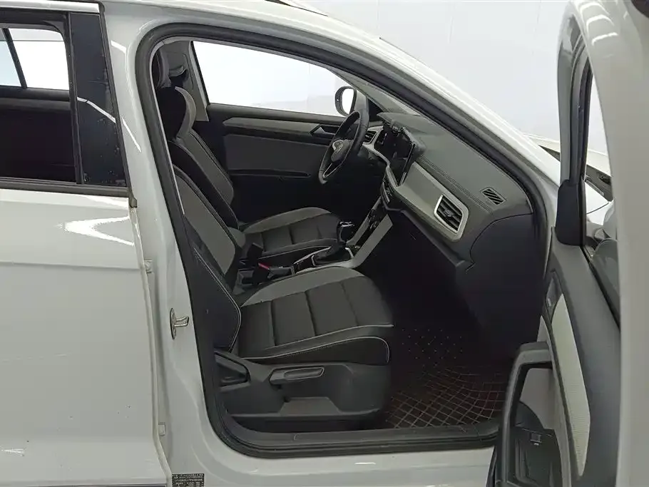 Volkswagen T-Roc 2024 из CN, фото 8