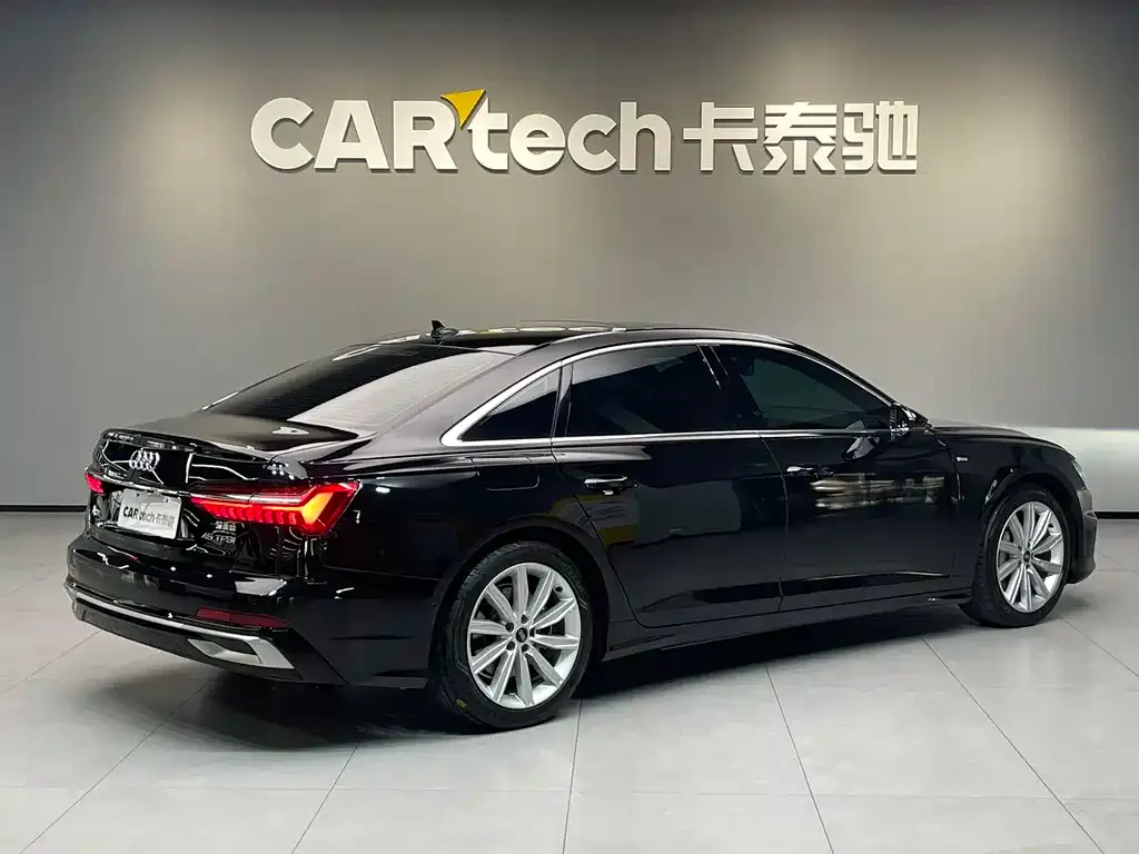 Audi A6L 2023 из CN, фото 8