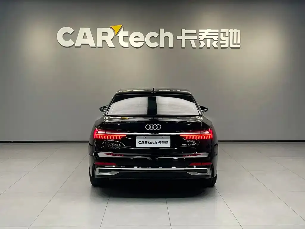 Audi A6L 2023 из CN, фото 3