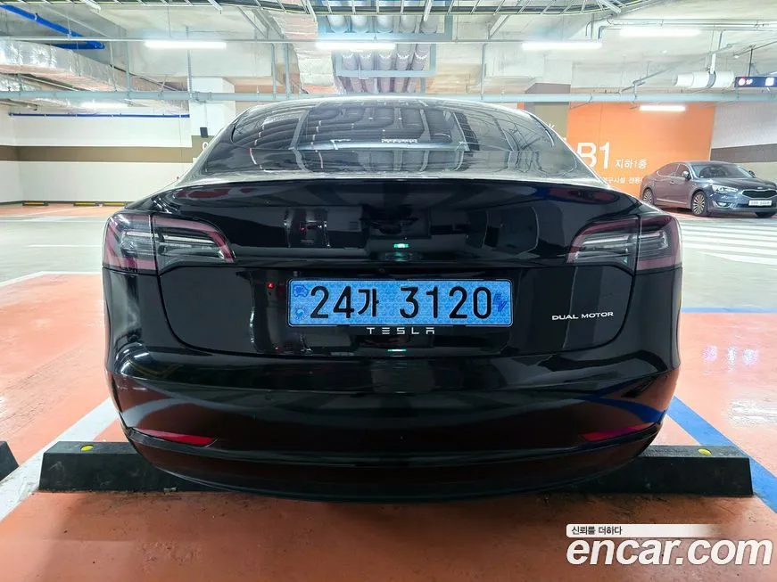 Tesla Model 3 — фото 3