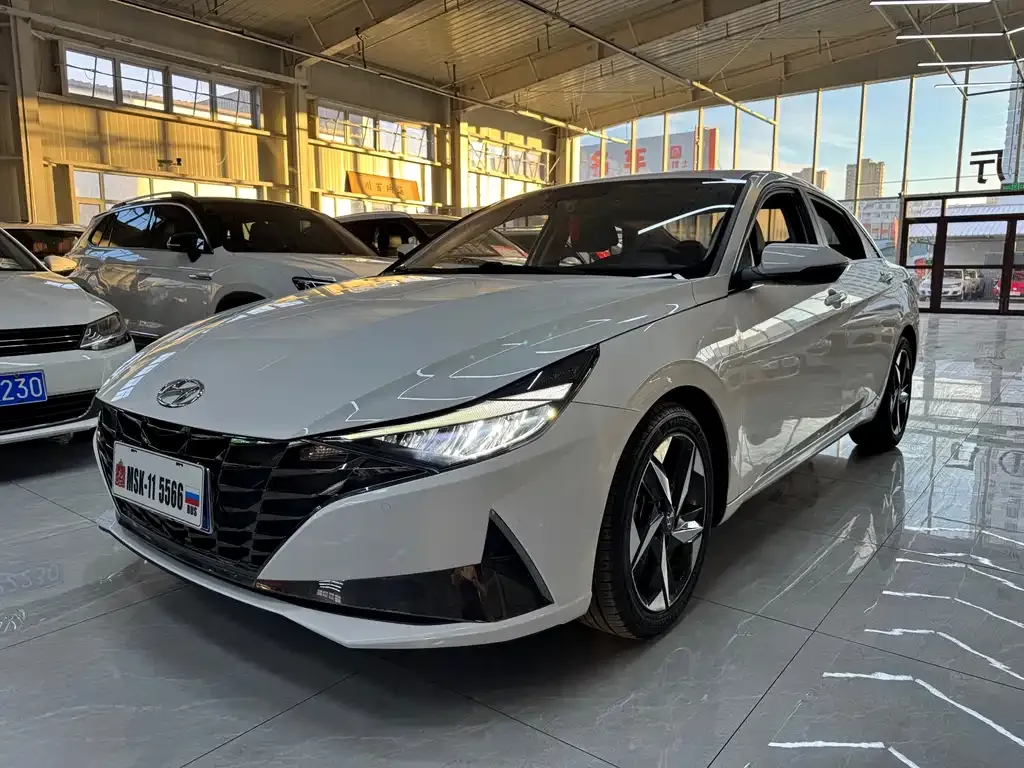 Hyundai Elantra 2022 из CN, фото 1