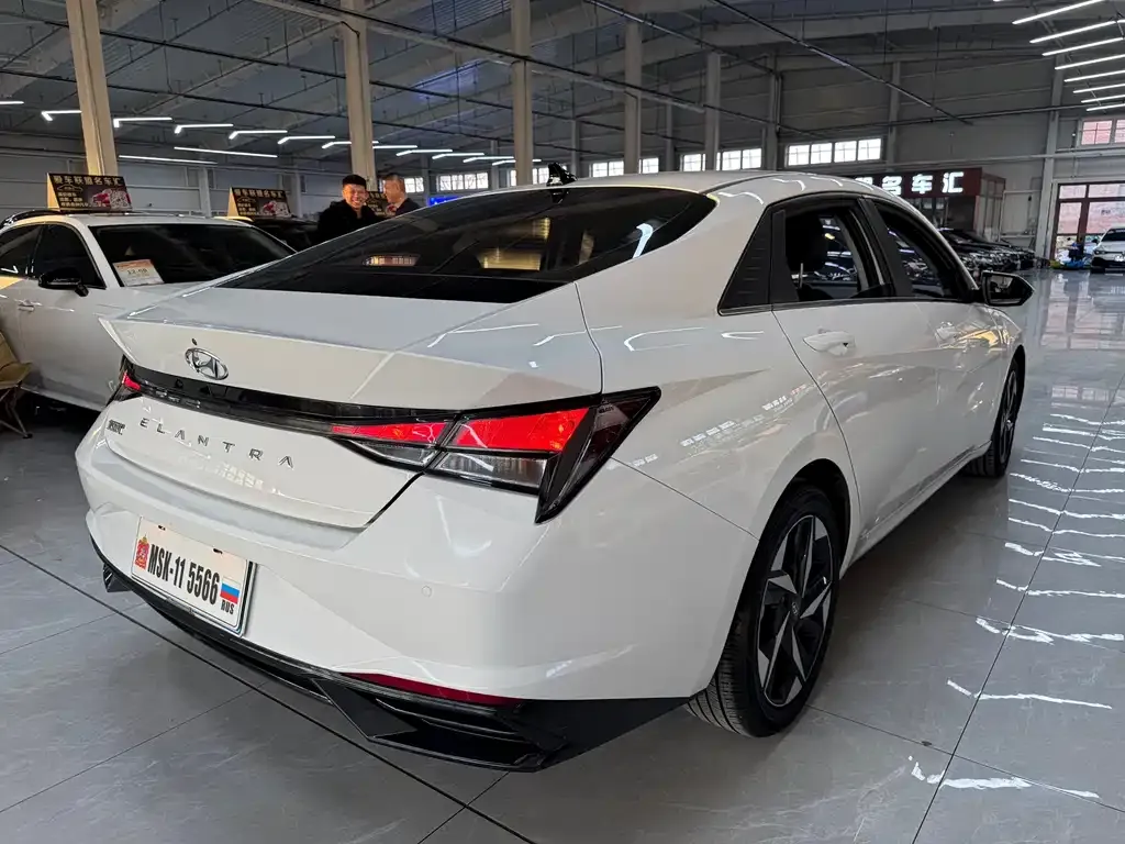 Hyundai Elantra 2022 из CN, фото 4
