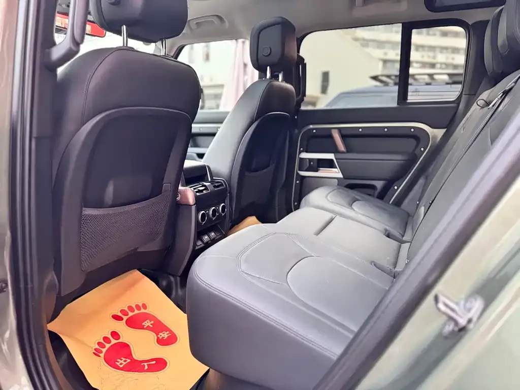 Land Rover Defender 2023 из CN, фото 5