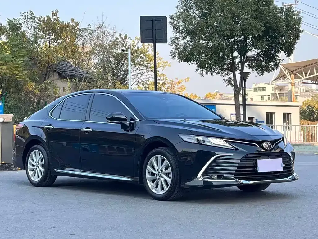 Toyota Camry 2023 из CN, фото 3
