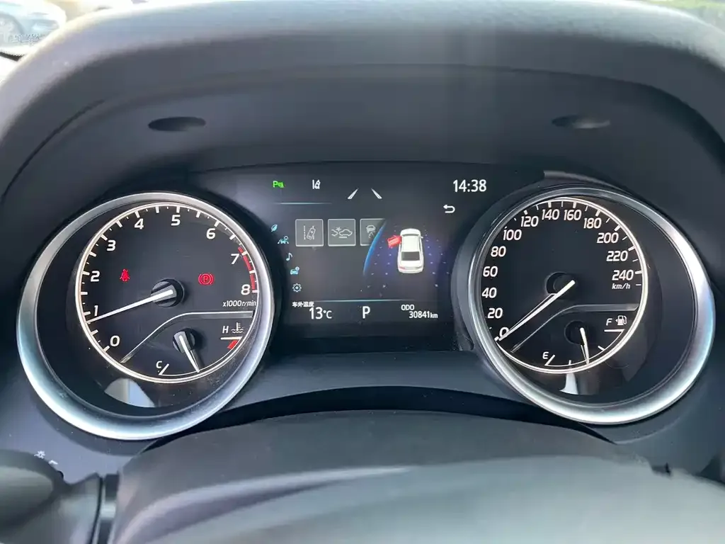 Toyota Camry 2023 из CN, фото 9
