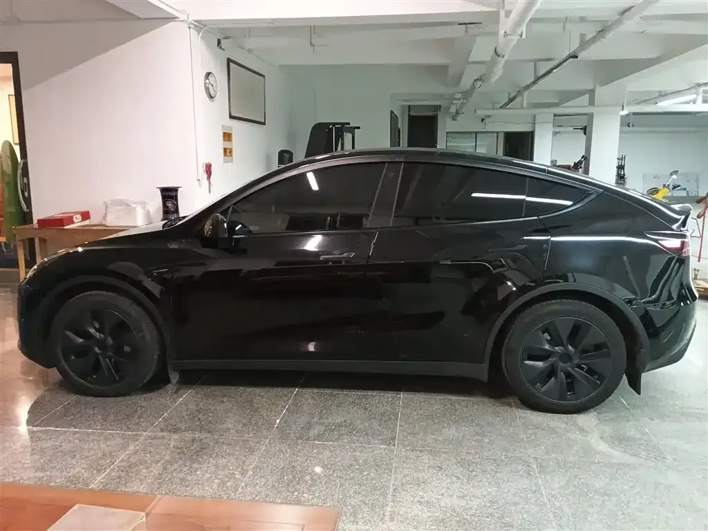 Tesla Model Y 2024 из CN, фото 3