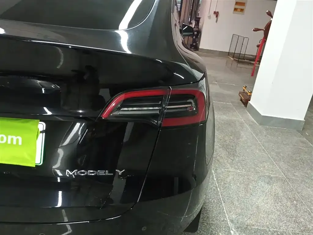 Tesla Model Y 2024 из CN, фото 8