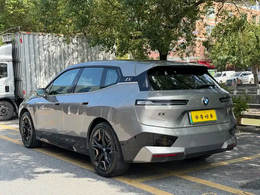 BMW iX M60 2023 из CN, фото 7